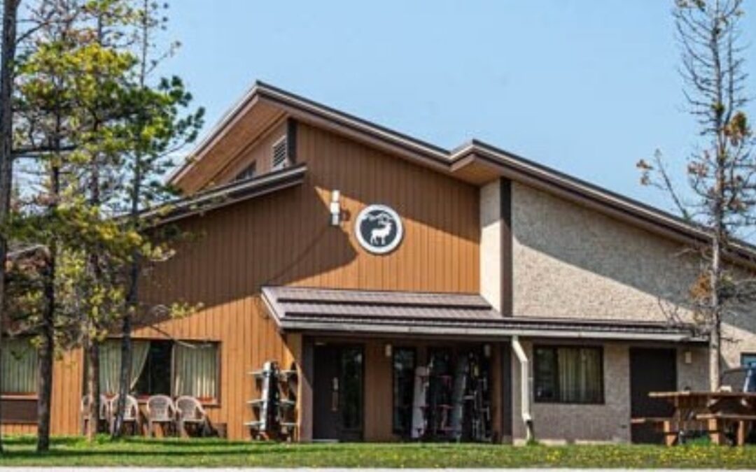 Pauw Foundation donates $36,000 to empower young leaders in the Bow Valley through innovative leadership program